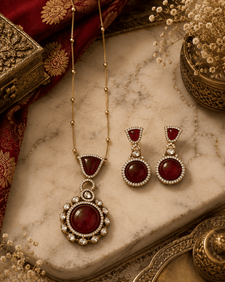 Wine pendant necklace set with round centerpiece and matching drop earrings